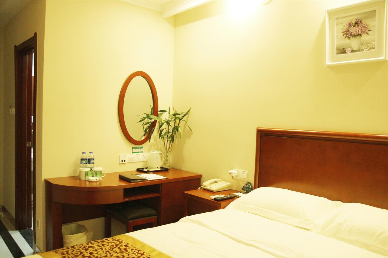 Greentree Inn Jiangsu Yancheng West Bus Station Business Hotel Exterior photo